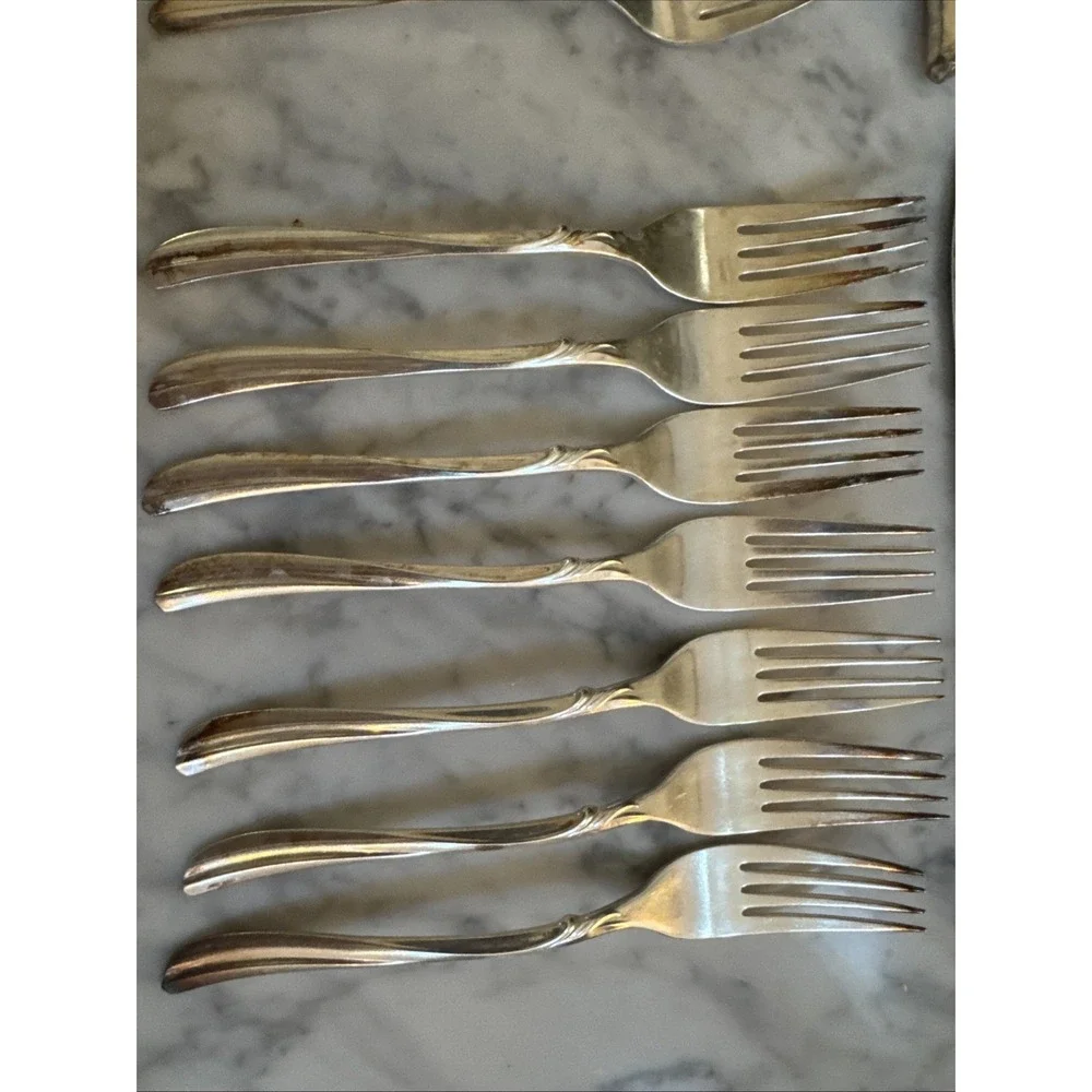 VTG 1958‎ Old Company International Silver Radiance Silverplate Flatware 32 PCs - Picture 4 of 10
